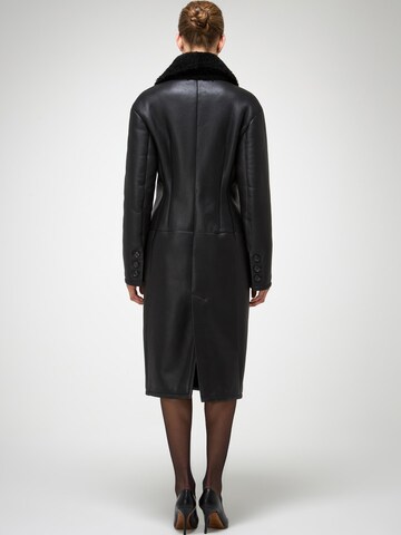 V S P Wintermantel 'Celina' in Schwarz