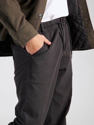 regular Pantaloni 'Trapas' di Iriedaily in nero