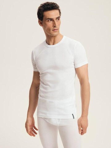 Henderson - Camiseta 'Slim-Fit-Baumwoll-T-Shirt mit Rundhals, BT-100 M' en blanco