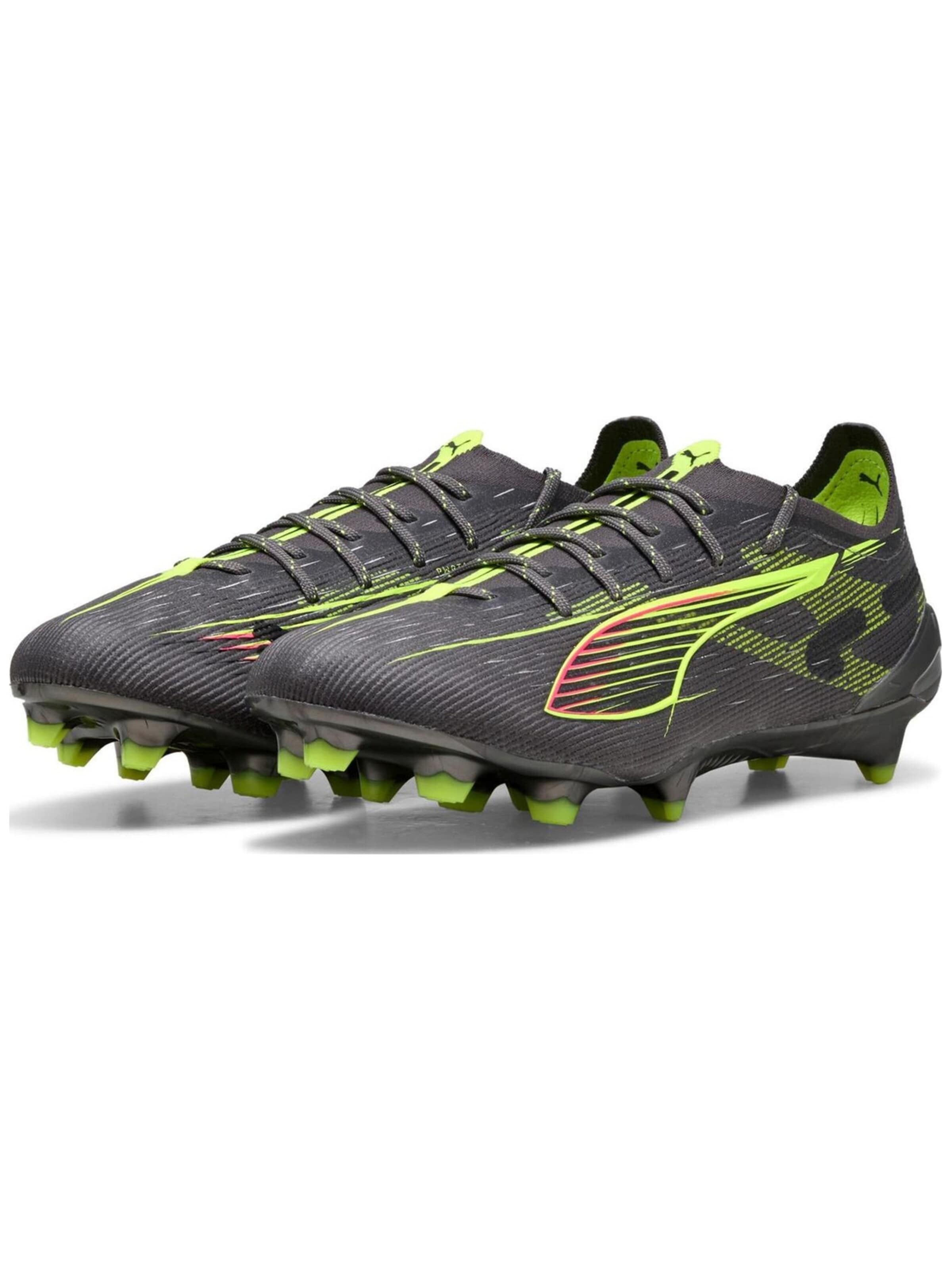 Scarpa da calcio 'Puma Ultra 5 Ultimate Fg' di PUMA in grigio