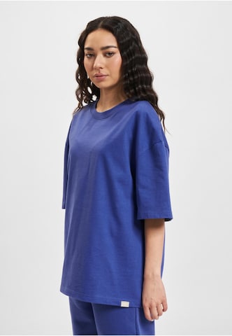 Maglietta 'Essential' di DEF in blu: frontale