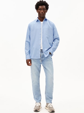 Fit confort Chemise ARMEDANGELS en bleu