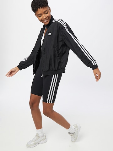 Geacă de primăvară-toamnă 'Japona' de la ADIDAS ORIGINALS pe negru