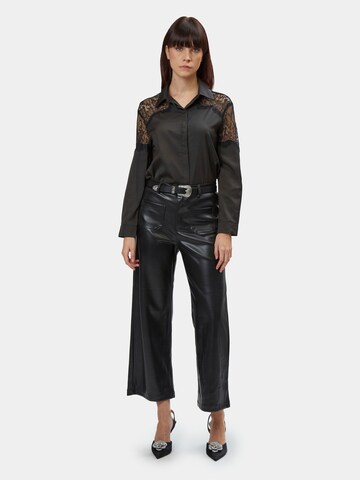 Influencer Blus i svart