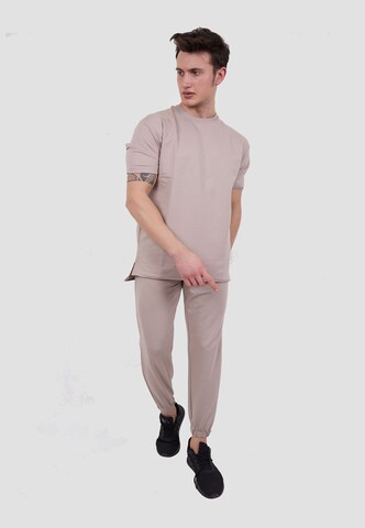 Tom Barron Tracksuit in Brown: front