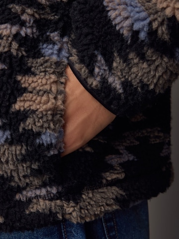 Next Fleecejacke in Schwarz