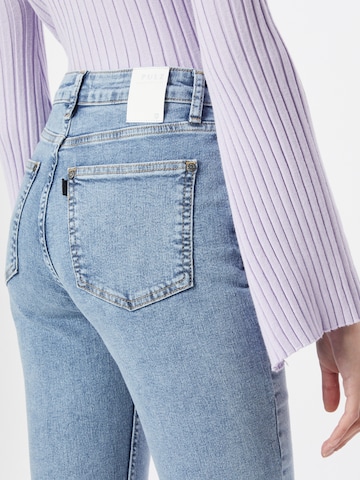 PULZ Jeans جينز ذات سيقان واسعة جينز بلون أزرق