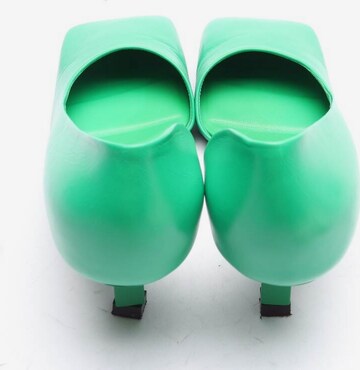 Balenciaga High Heels & Pumps in 39 in Green