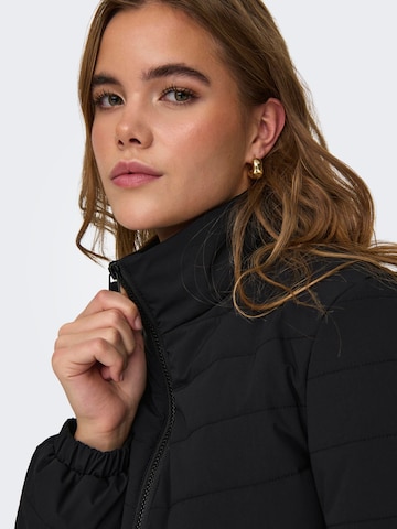 JDY Between-Season Jacket in Black