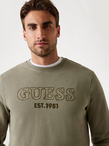GUESS Sweatshirt in Green
