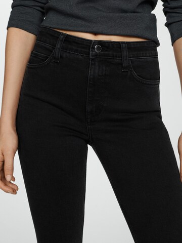 MANGO Slimfit Jeans 'NEWISA' in Schwarz