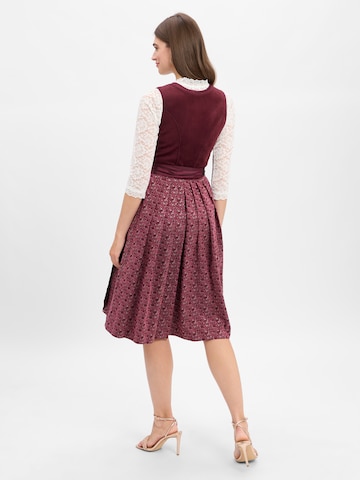 Dirndl Krüger Madl en rouge