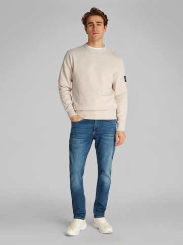 Calvin Klein Jeans Свитшот в Серый