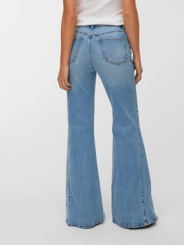 VERO MODA Flared Jeans 'VMIndia' i blå