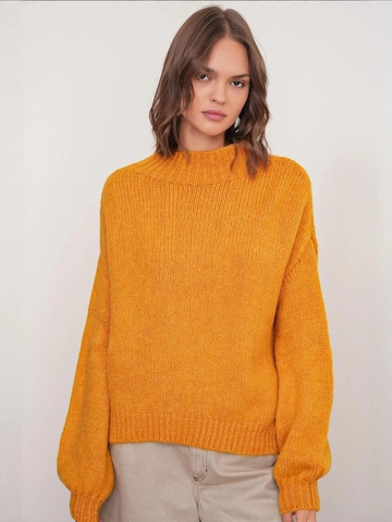 Pullover di MixRay in giallo: frontale