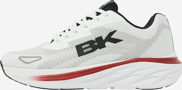 Baskets basses ' SURGE ' BRITISH KNIGHTS en blanc : devant