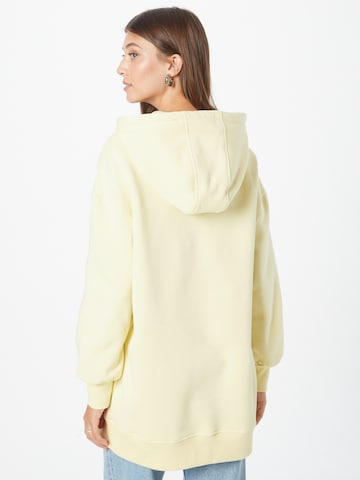 Sweat-shirt Urban Classics en jaune