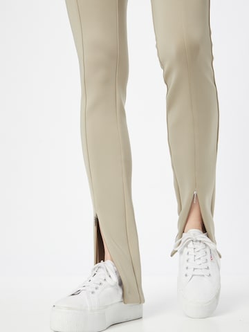 Calvin Klein - Skinny Leggings em bege