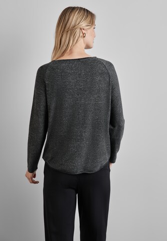 STREET ONE Shirt in Grau