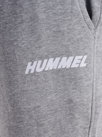 Hummel Tapered Pants 'ELEMENTAL' in Grey