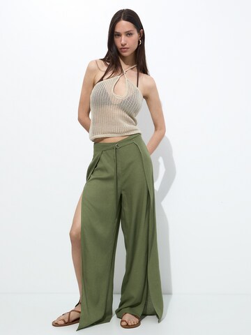 Wide leg Pantaloni di Pull&Bear in verde
