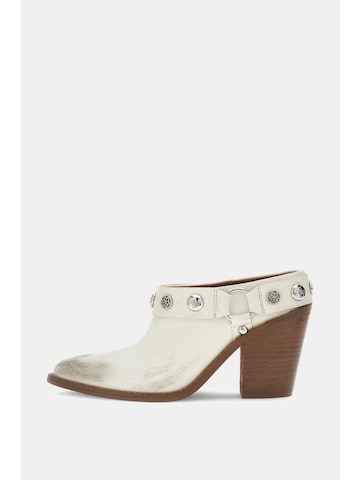 GUESS Platform Heels 'Sashlin' in White