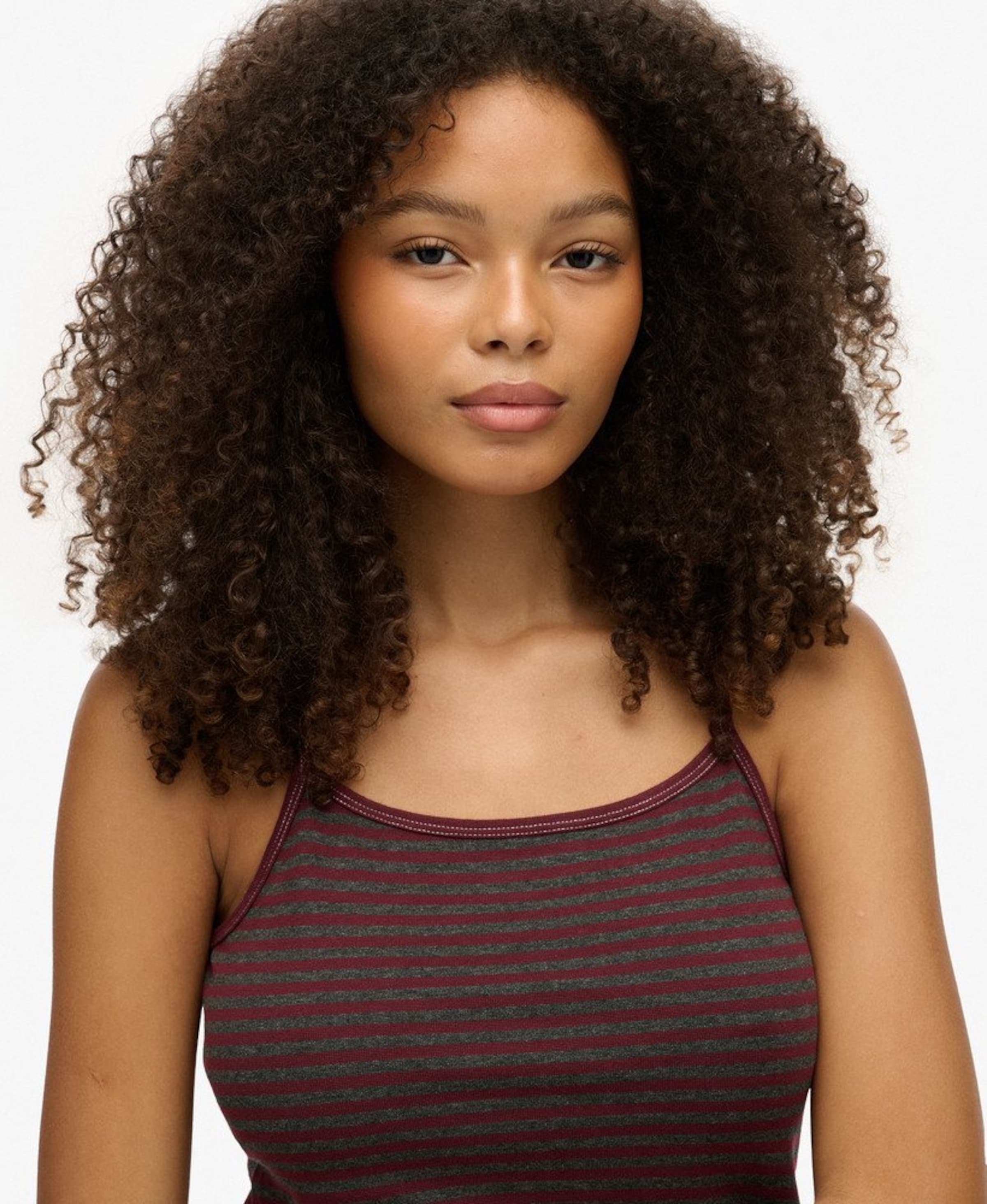 Haut 'Athletic Essentials' Superdry & Co en rouge