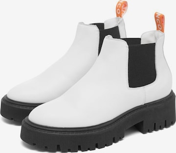 Bianco Chelsea Boots 'Garbi' in White