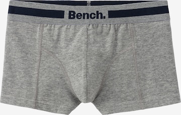 BENCH Boxershorts in Mischfarben