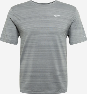 T-Shirt fonctionnel 'Miler' NIKE en gris : devant