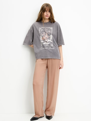 Pull&Bear Koszulka w kolorze szary