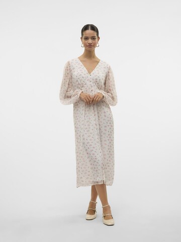 Robe-chemise 'VMSmilla' VERO MODA en blanc