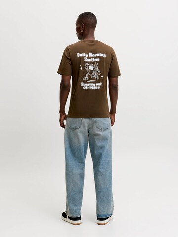 T-Shirt 'JJBrewy' JACK & JONES en marron