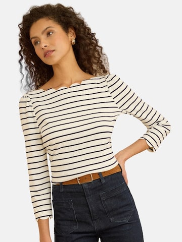 Tricou de la love & roses pe bej: față