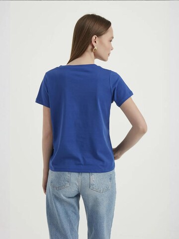 Hiccup Shirt in Blue