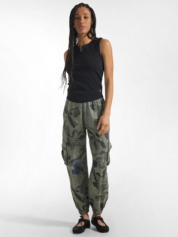 Loosefit Pantaloni cargo di DEHA in verde