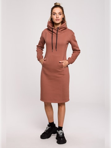 made of emotion - Vestido en rojo