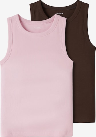 TWO SOON Нательная майка в Коричневый: спереди