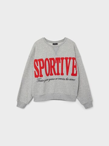 LMTD Sweatshirt i grå