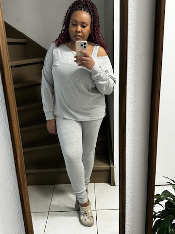 Mowi Fit Tracksuit in Grey