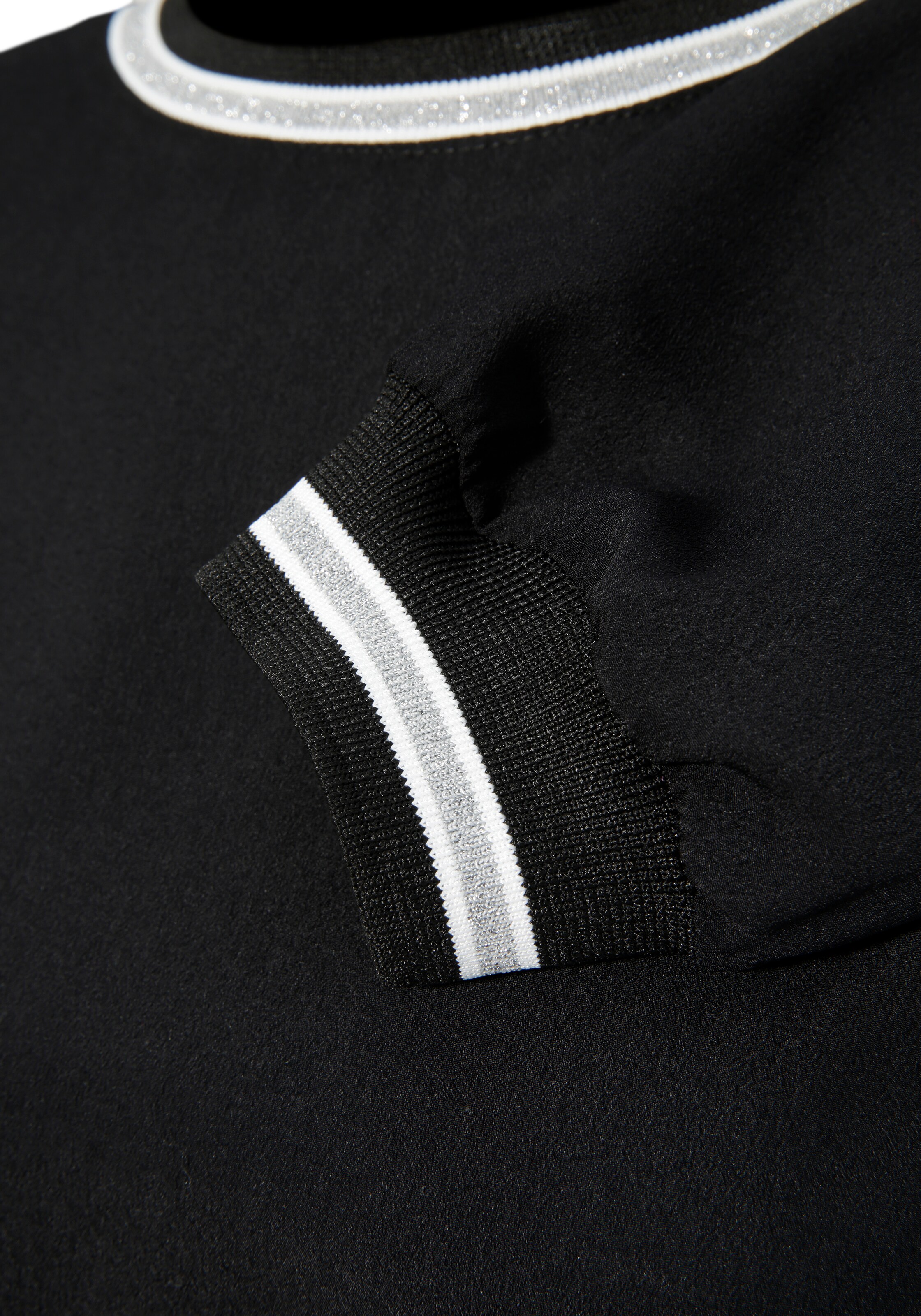 LAURA SCOTT Shirt in Black