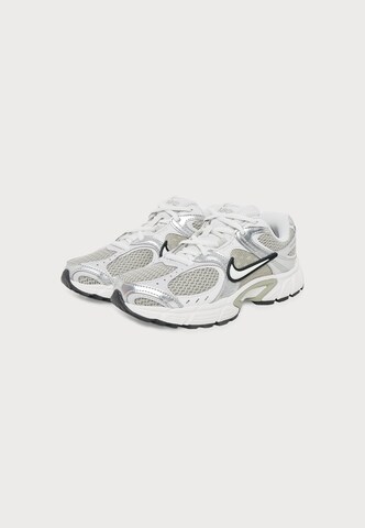 NIKENiske tenisice 'V5' - srebro boja