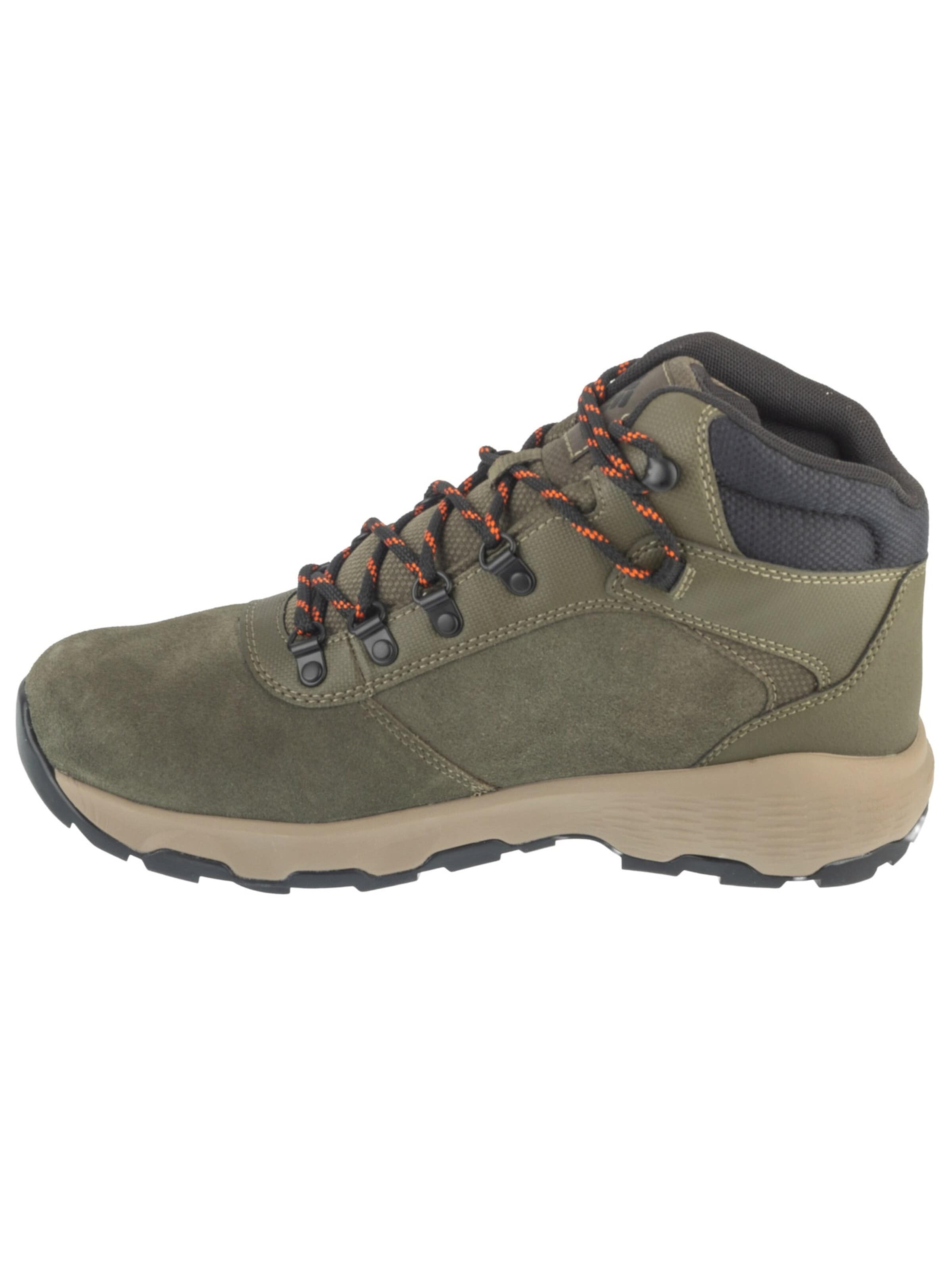 COLUMBIA Boots 'Newton Wander' in Green