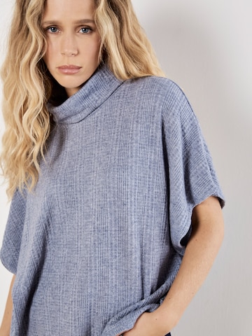 Apricot Sweater in Blue