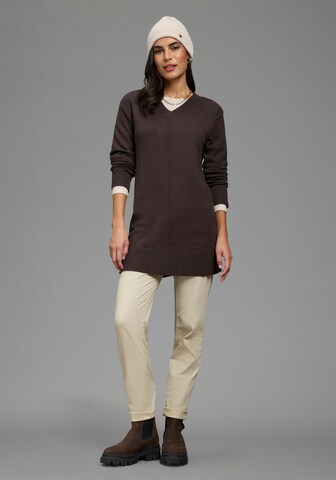 LAURA SCOTT Pullover in Braun