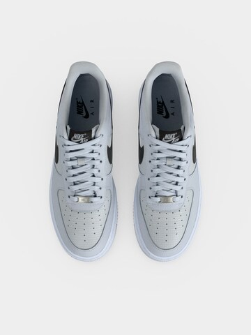 Sneaker low 'Air Force 1 '07 LV8 Tech' de la Nike Sportswear pe gri