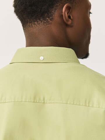 Next - Ajuste regular Camisa en verde