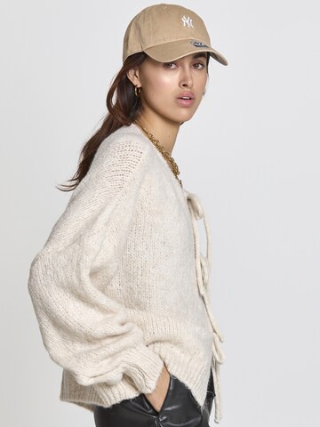 Lilavie Strickjacke ' Miaa ' in Beige