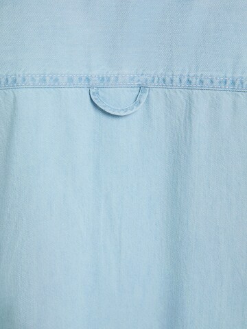 Bershka Comfort fit Button Up Shirt in Blue