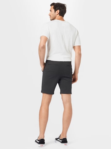 Kronstadt Regular Shorts in Grau